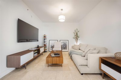 Comprar apartamento no One Fifty One at Biscayne 1109