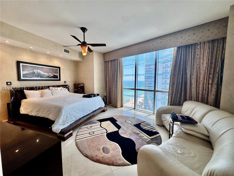 Alquiler de apartamento en Trump Palace 3901