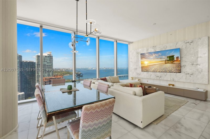 Comprar apartamento no Missoni Baia 4206