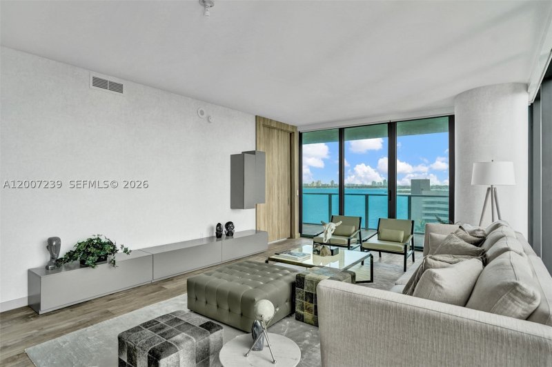 Apartment for rent at Paraiso Bay Miami 1001