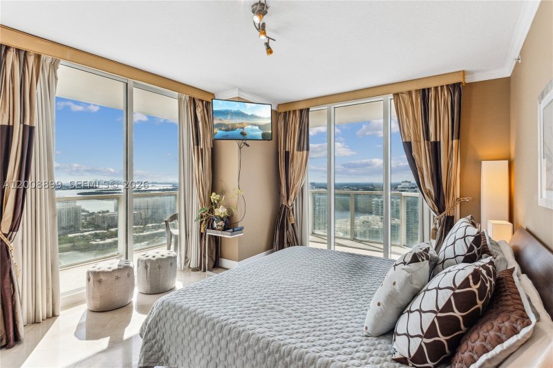 Alquiler de apartamento en La Perla 3608
