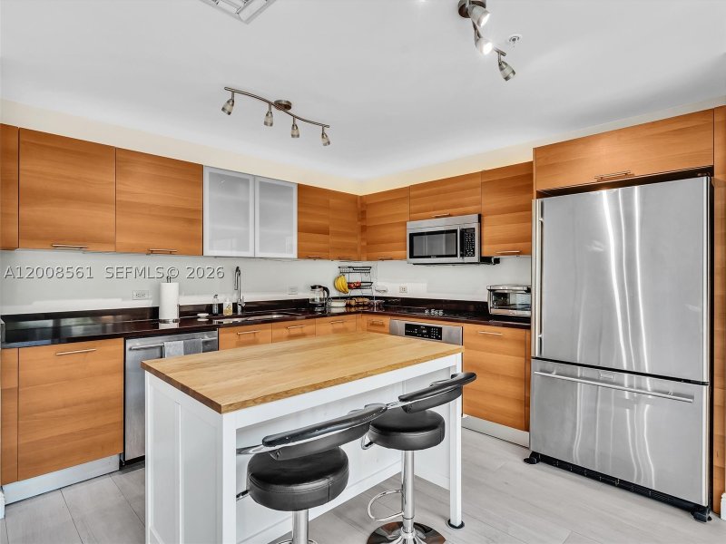 Comprar apartamento en Midtown Miami 4 M0306