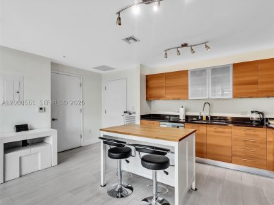 Comprar apartamento en Midtown Miami 4 M0306