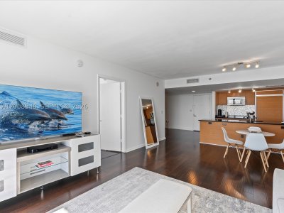 Comprar apartamento no 50 Biscayne 3308