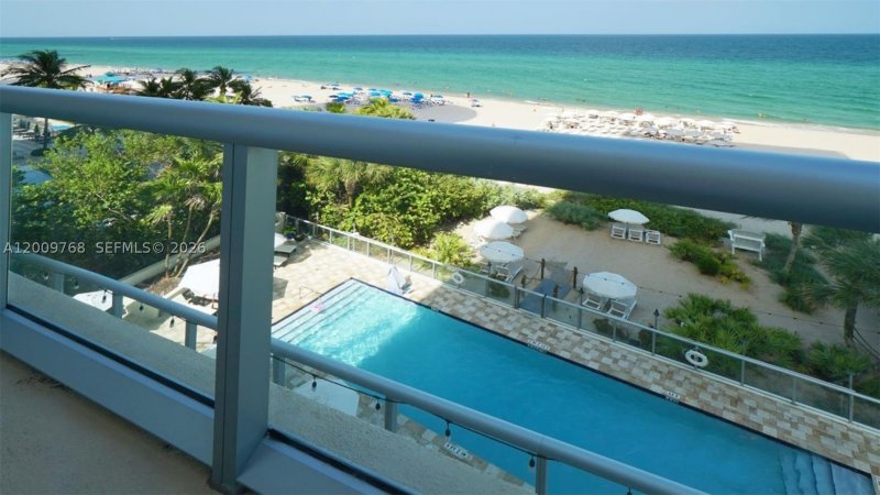 Condo for sale at Sole 702