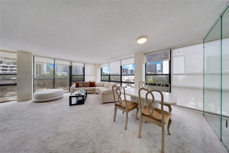 Comprar apartamento en Charter Club Condos 421
