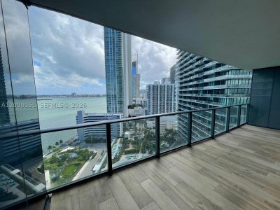 Comprar apartamento no Paraiso Bay Miami 1805