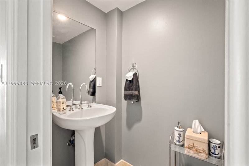 Alquiler de apartamento en The Collins Condo 1609