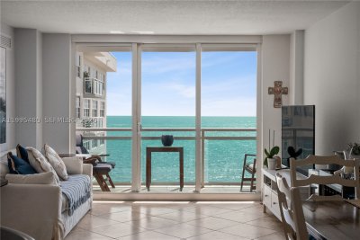 The Collins Condo Apt #1609
