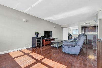 Comprar apartamento en Trafalgar Towers 1702