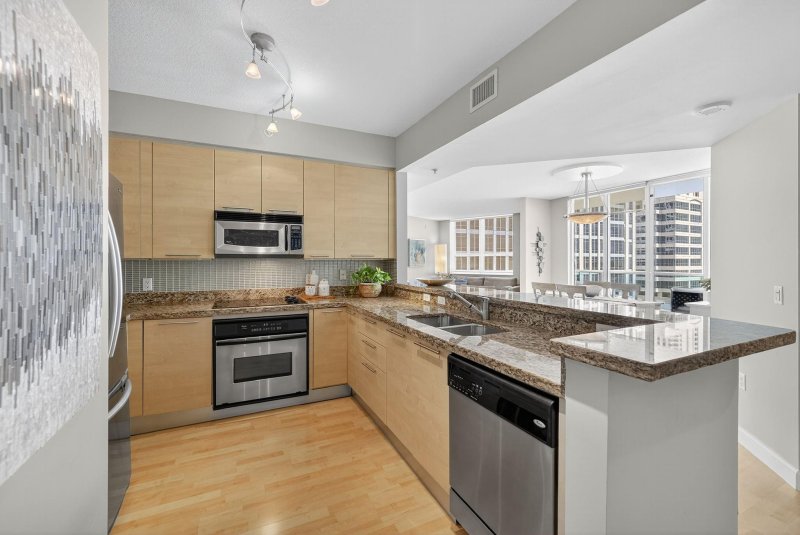 Condo for sale at 350 Las Olas Place 1030