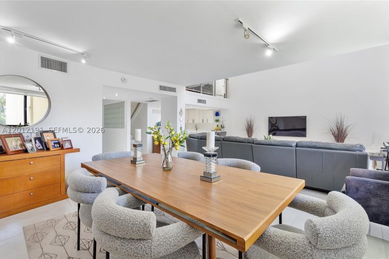 Comprar apartamento en Coronado I TH-11