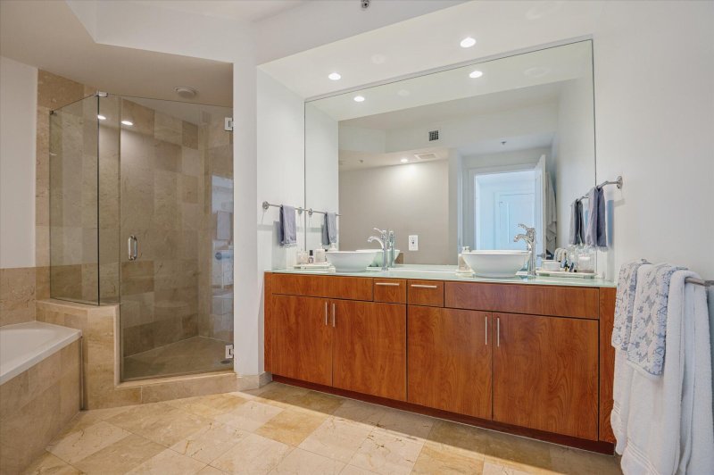 Condo for sale at Strada 315 2108