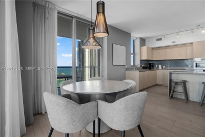 Comprar apartamento en Hyde Beach House R1801