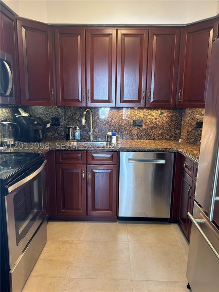 Apartment for rent at Parkview Point 7J