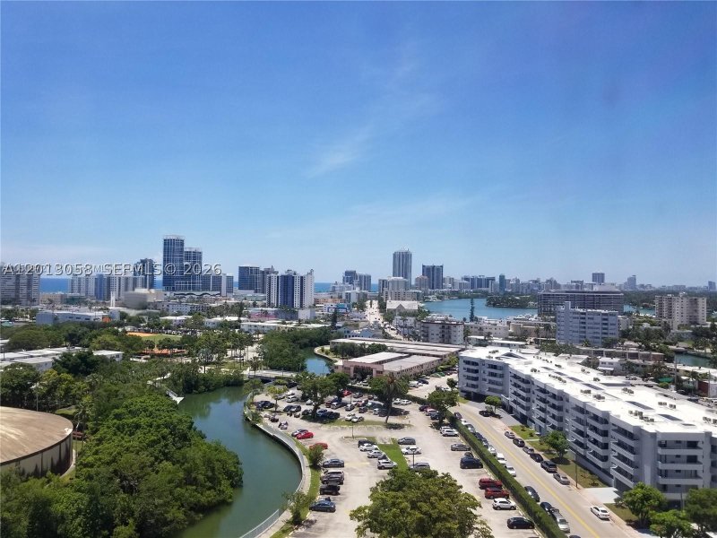 Apartment for rent at Parkview Point 7J