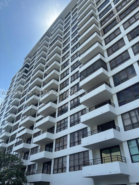 Condo for sale at Olympus Towers 1003