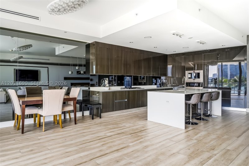 Comprar apartamento en Echo Aventura 216