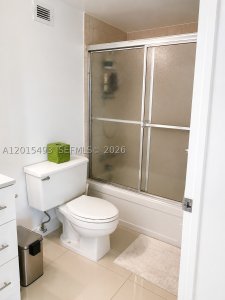 Aluguel de apartamento no Carlisle On The Ocean 1012
