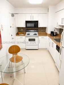 Aluguel de apartamento no Carlisle On The Ocean 1012