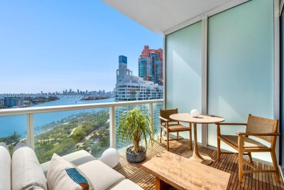 Comprar apartamento no Continuum I South 2003