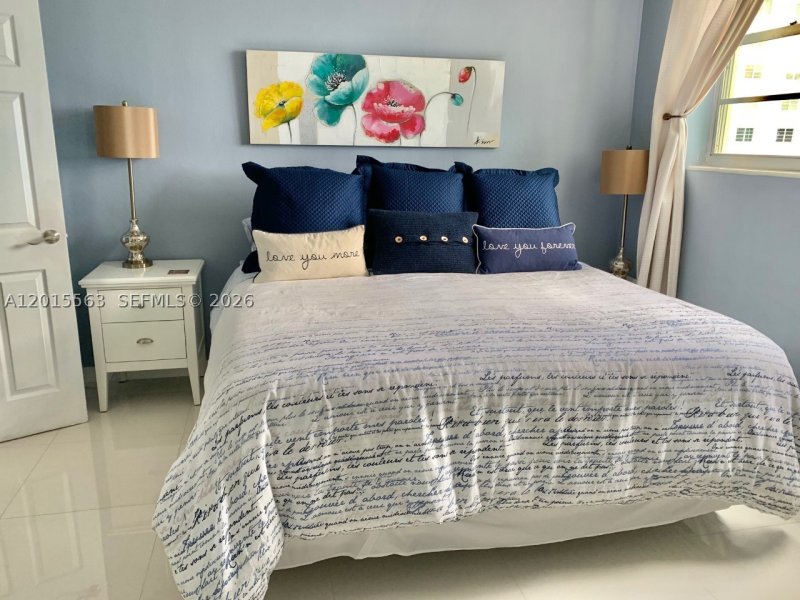 Apartment for rent at Tides Hollywood Beach 10Z
