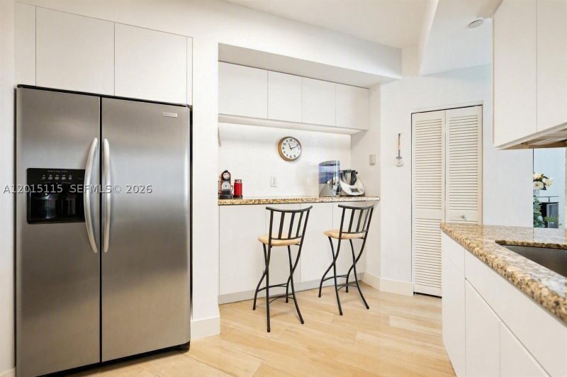 Apartment for rent at One Tequesta Point 609