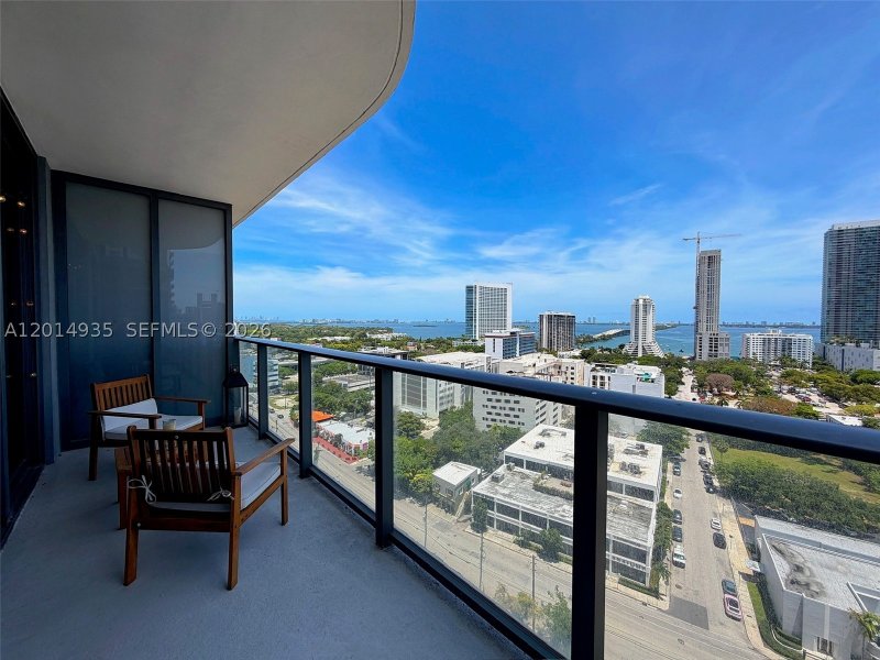 Apartment for rent at Hyde Midtown 1605