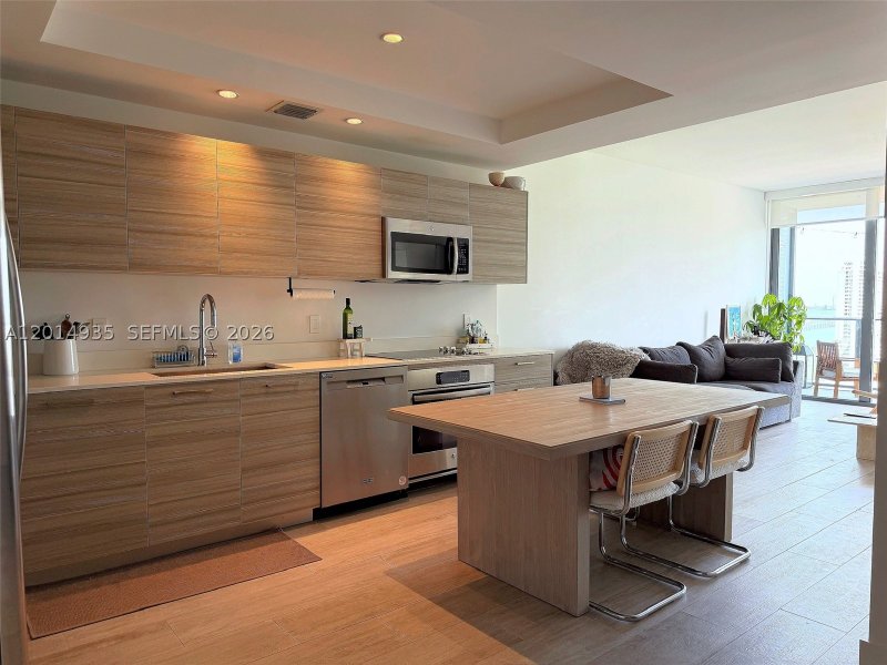 Apartment for rent at Hyde Midtown 1605