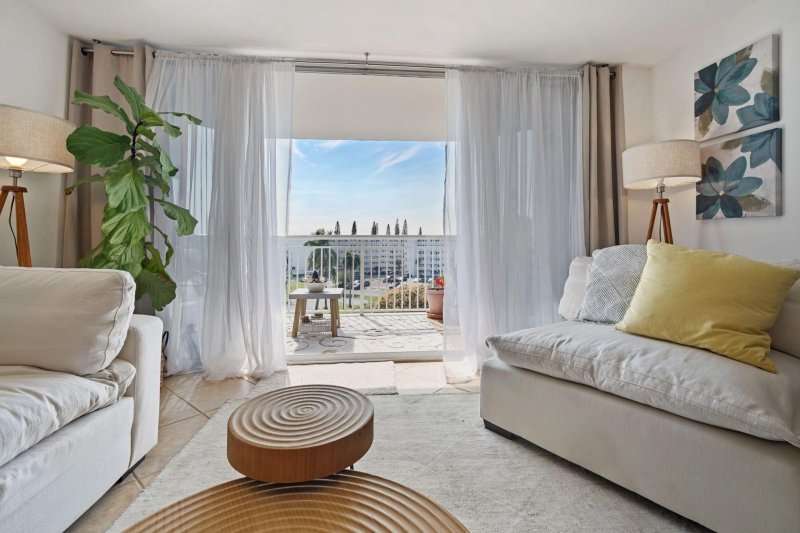 Comprar apartamento en Del Prado South Tower 504