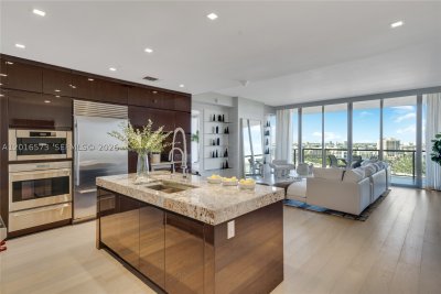 Alquiler de apartamento en St Regis Bal Harbour North 1205N