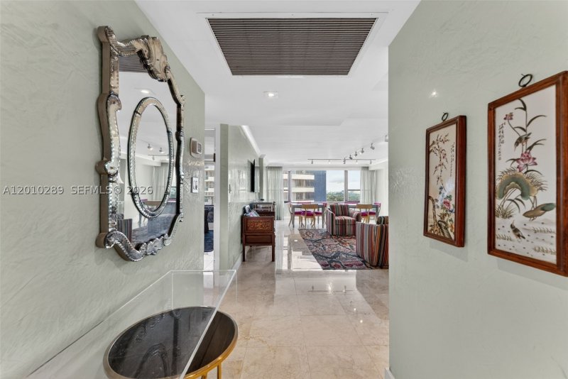 Condo for sale at The Alexander 1519