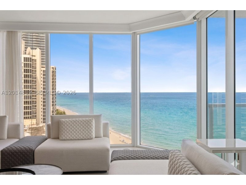 Aluguel de apartamento no Ocean Two 1701