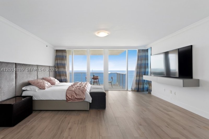 Aluguel de apartamento no Ocean Two 1701