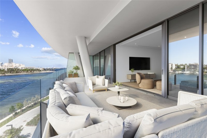 Aluguel de apartamento no Vita at Grove Isle S401