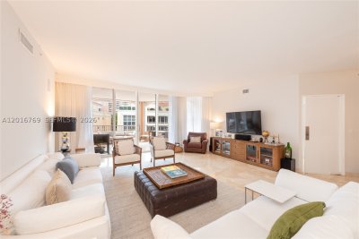 Comprar apartamento en Ocean Club Lake Villa Two 402