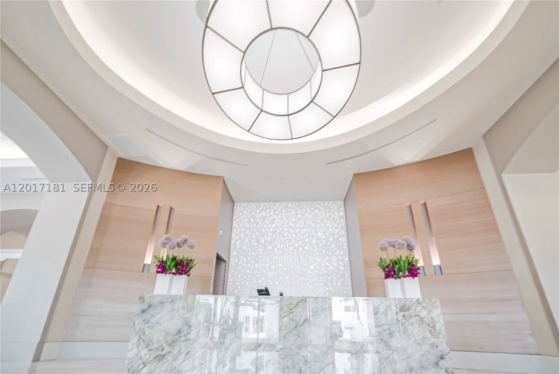 Comprar apartamento no Peninsula II 1209