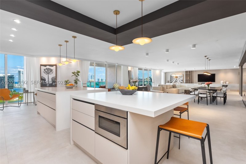 Condo for sale at Peninsula I 1503/1504