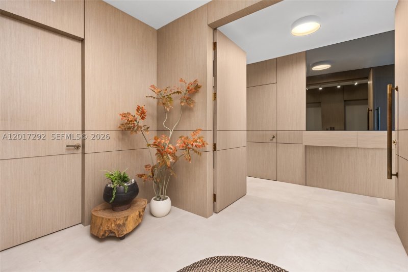 Condo for sale at Peninsula I 1503/1504