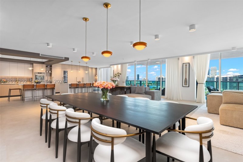 Condo for sale at Peninsula I 1503/1504