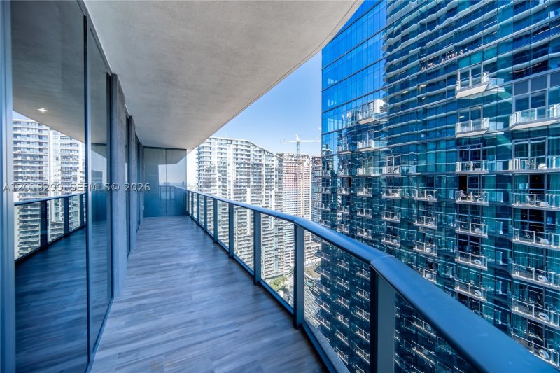 Comprar apartamento en SLS Lux Brickell 3905