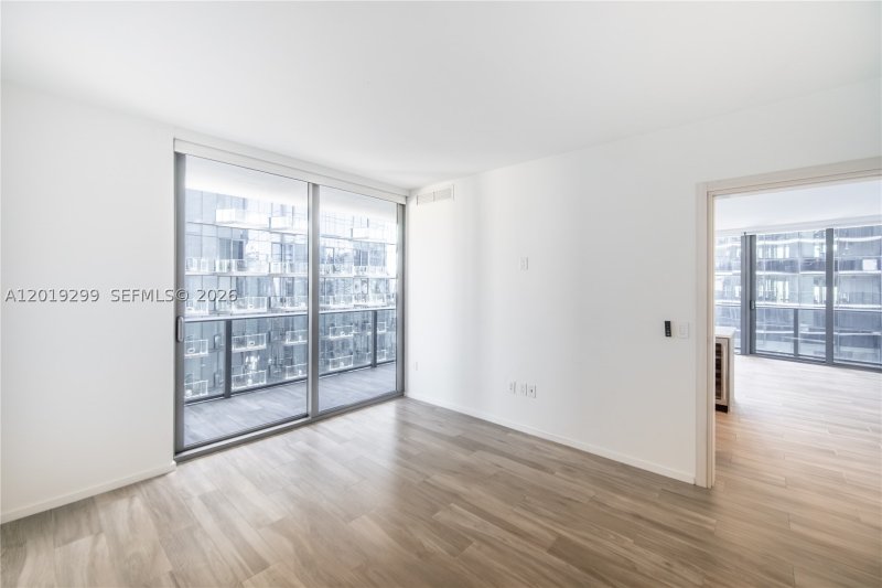 Comprar apartamento en SLS Lux Brickell 3905