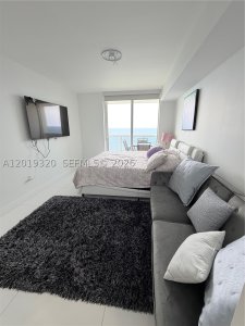Aluguel de apartamento no Beach Club Three 3002