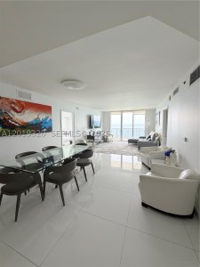 Aluguel de apartamento no Beach Club Three 3002