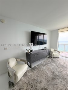 Aluguel de apartamento no Beach Club Three 3002