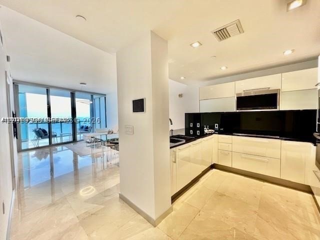 Apartment for rent at Jade Ocean 1003