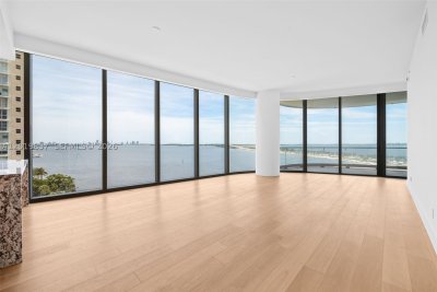 Comprar apartamento no Una Residences at Brickell 801