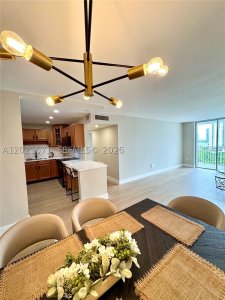 Comprar apartamento en Admirals Port Condos 1607E