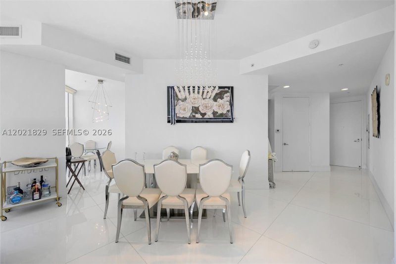Condo for sale at Trump Royale 3501A