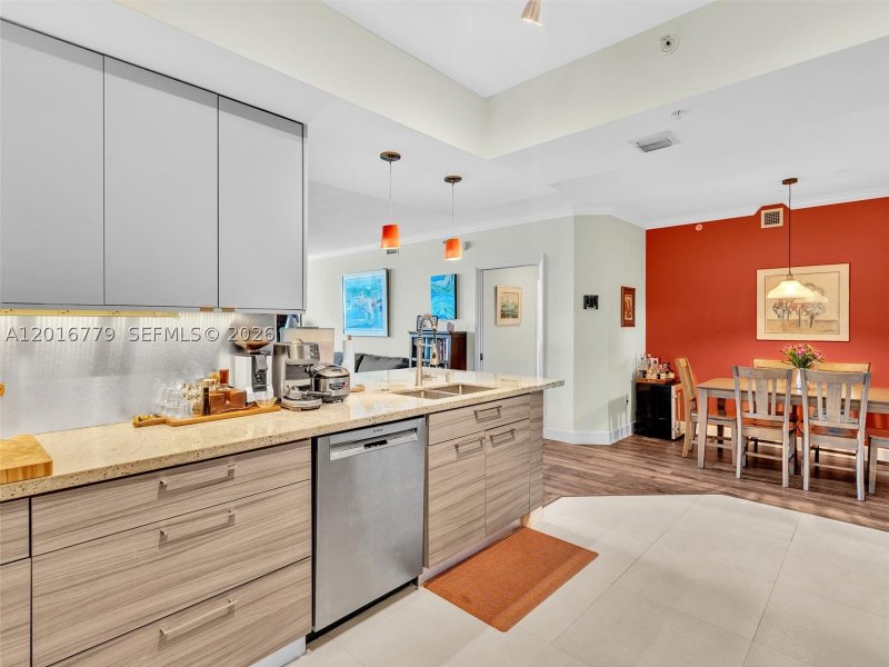 Comprar apartamento en Cite On The Bay 220